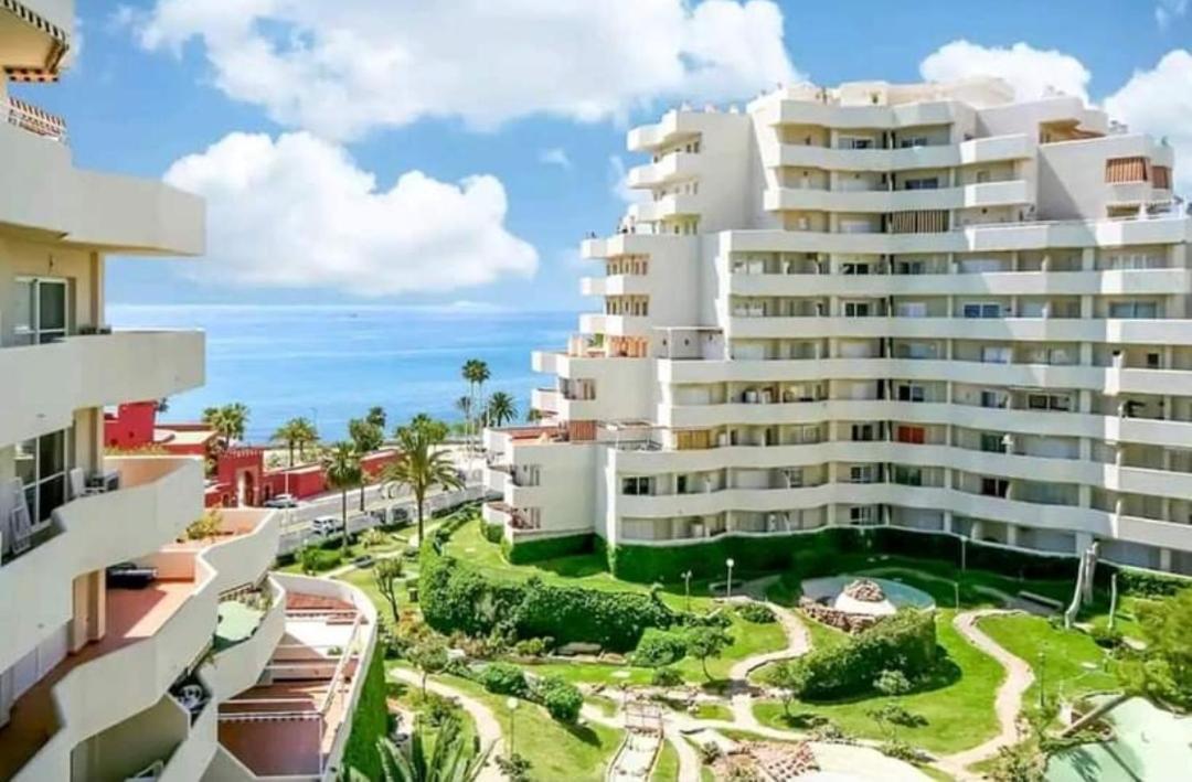 El Estudio De La Playa Benalbeach Holidays Paradise Benalmadena Exterior photo