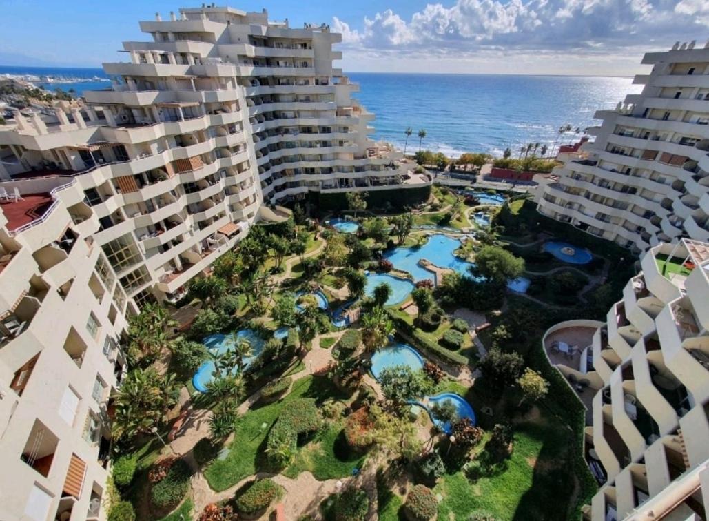 El Estudio De La Playa Benalbeach Holidays Paradise Benalmadena Exterior photo